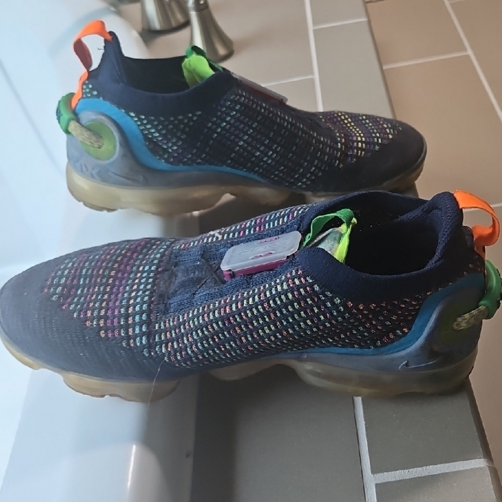 Nike Multicolor Slip-On Sneakers size 10